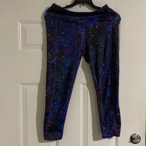 CVG retired galaxy capris size M